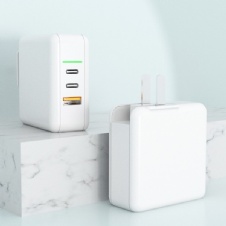 GaN61W PD charger 3ports